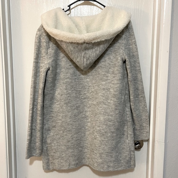 Sweater - Picture 2 of 2